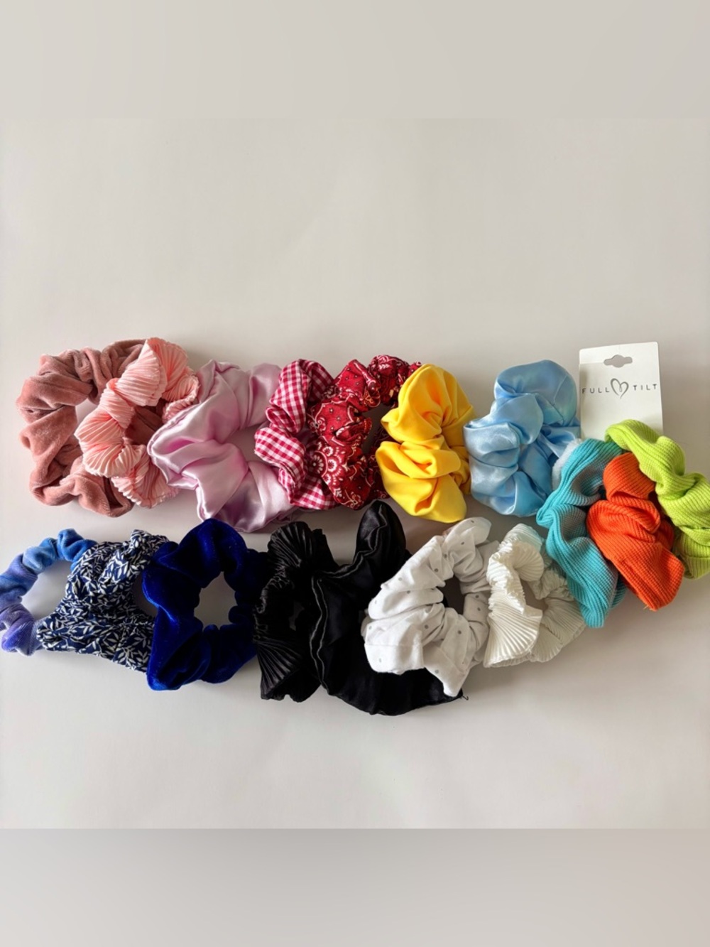 17 piece colorful scrunchie bundle